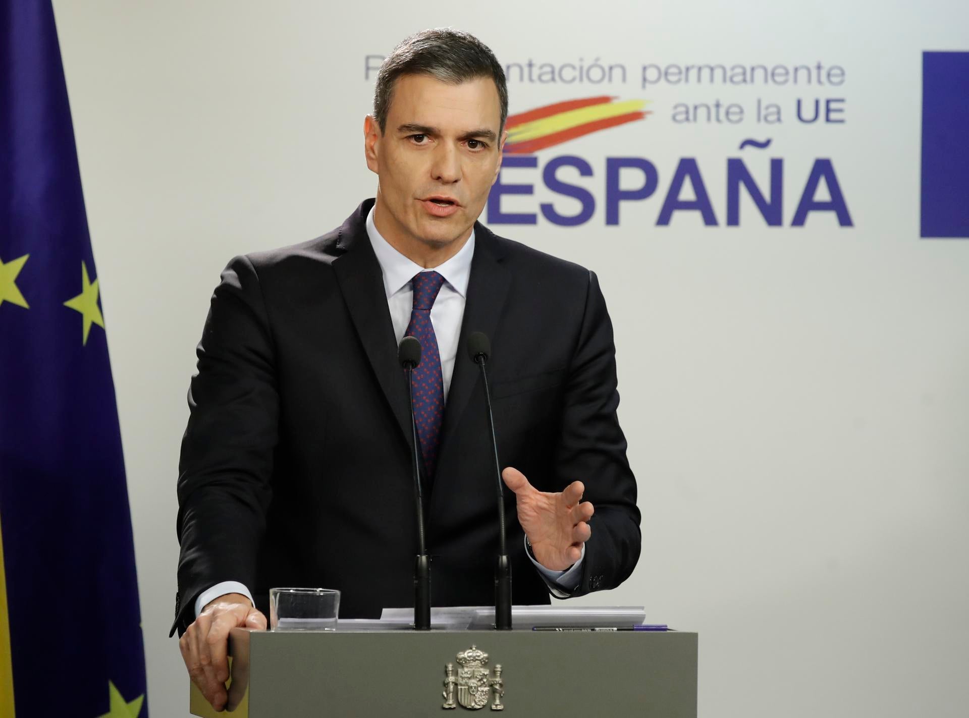 Pedro Sánchez acusa a PP y Vox de provocar un "complot" para "amordazar" el Parlamento Pedro Sánchez acusa a PP y Vox de provocar un "complot" para "amordazar" el Parlamento