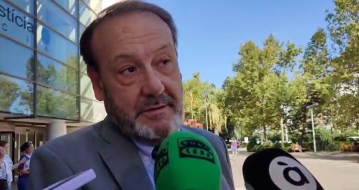 Jaime Navarro: "Pedimos anular el contrato de la compra del 72% de las acciones que tenía la Fundación" Jaime Navarro: "Pedimos anular el contrato de la compra del 72% de las acciones que tenía la Fundación"