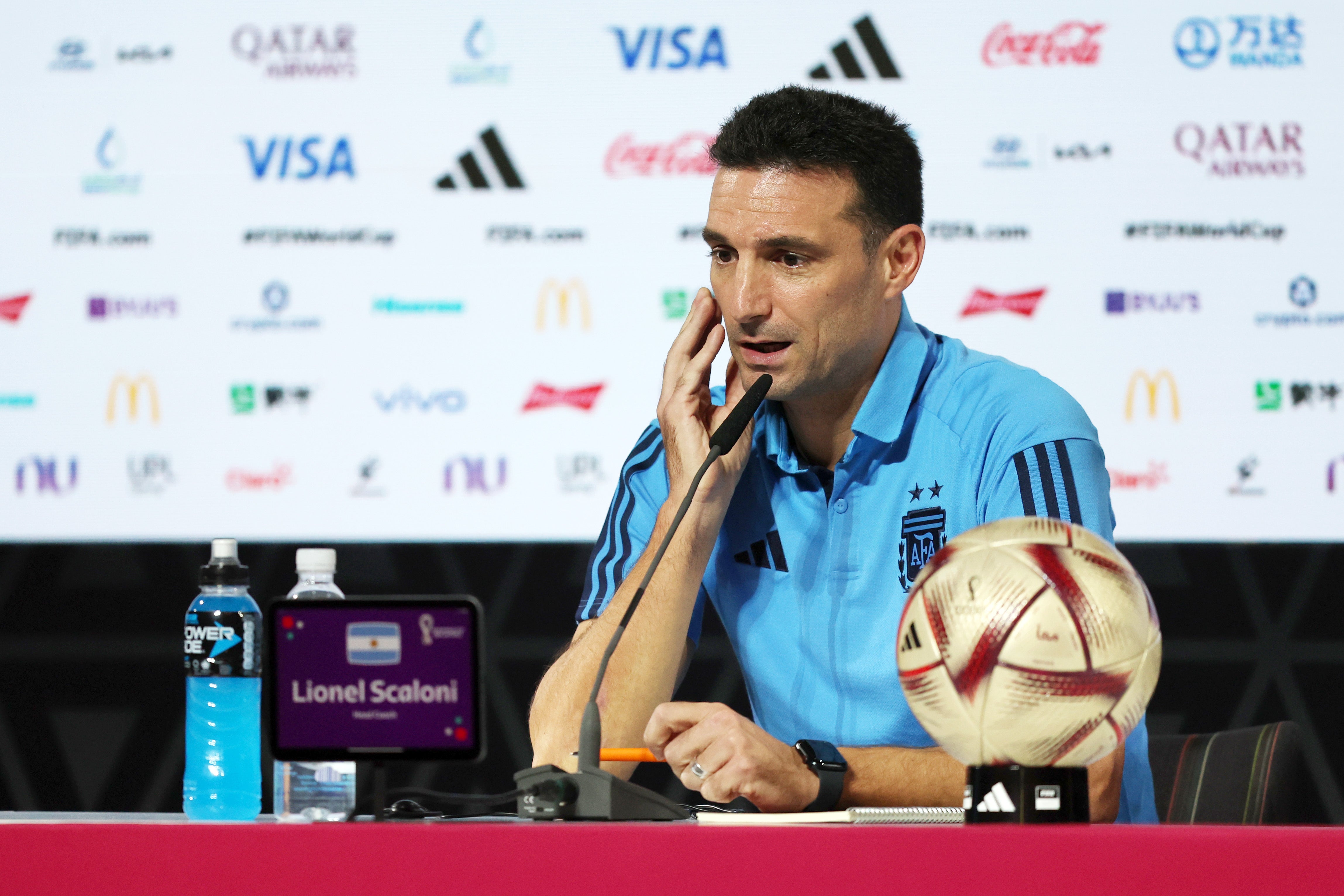 Scaloni: "Qué mejor escenario que la final mundial para disfrutar de Messi" Scaloni: "Qué mejor escenario que la final mundial para disfrutar de Messi"