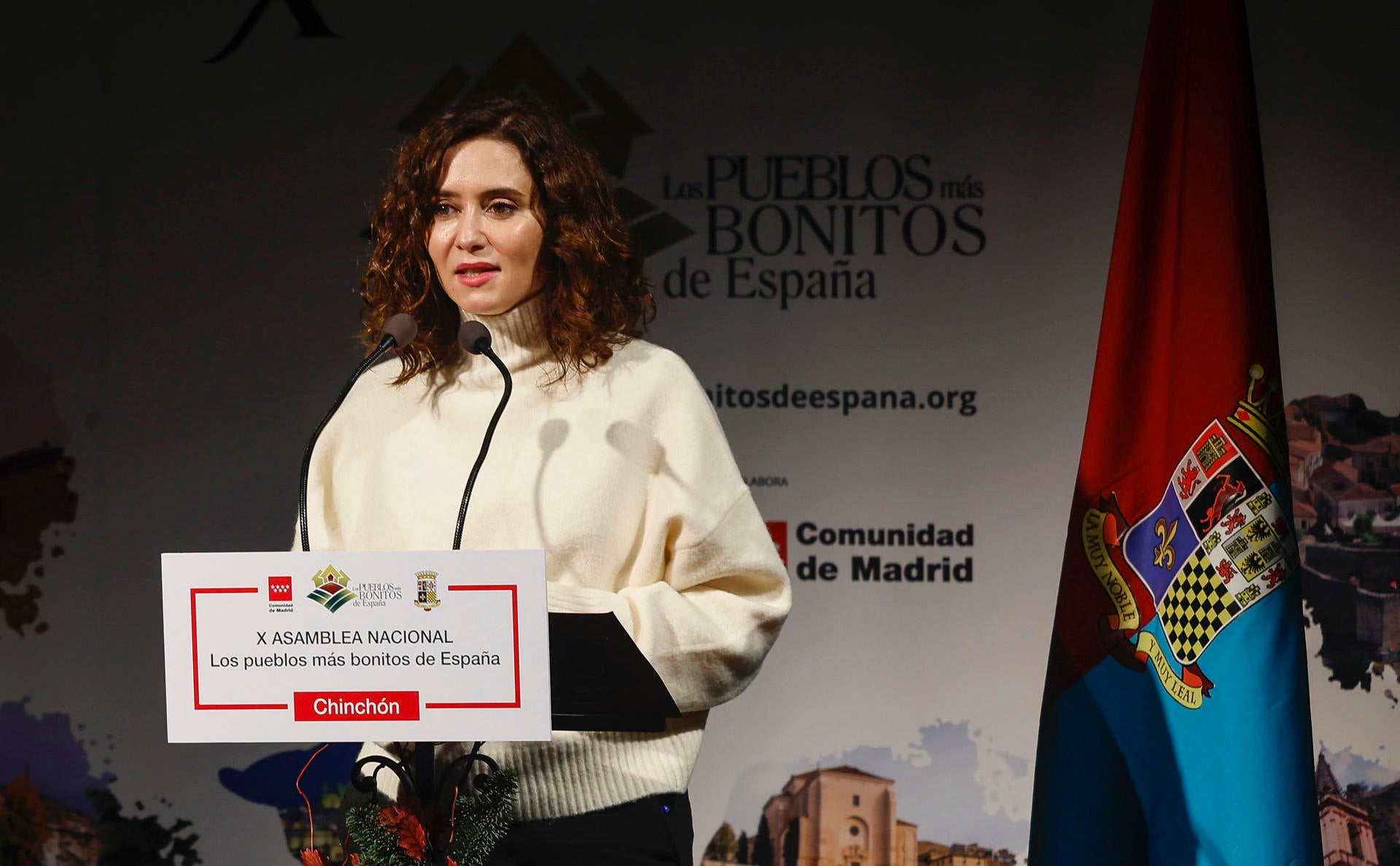 Isabel Díaz Ayuso: "Sánchez ha decidido que ellos son los jueces, la ley y el Ejecutivo" Isabel Díaz Ayuso: "Sánchez ha decidido que ellos son los jueces, la ley y el Ejecutivo"