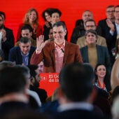 Sánchez arremete contra el PP por el choque institucional: "Si necesitan bloquear el Parlamento, no se cortan un pelo"