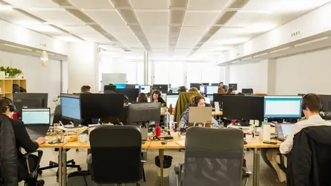 Las empresas ya pueden solicitar las ayudas para la jornada laboral de 4 días Las empresas ya pueden solicitar las ayudas para la jornada laboral de 4 días