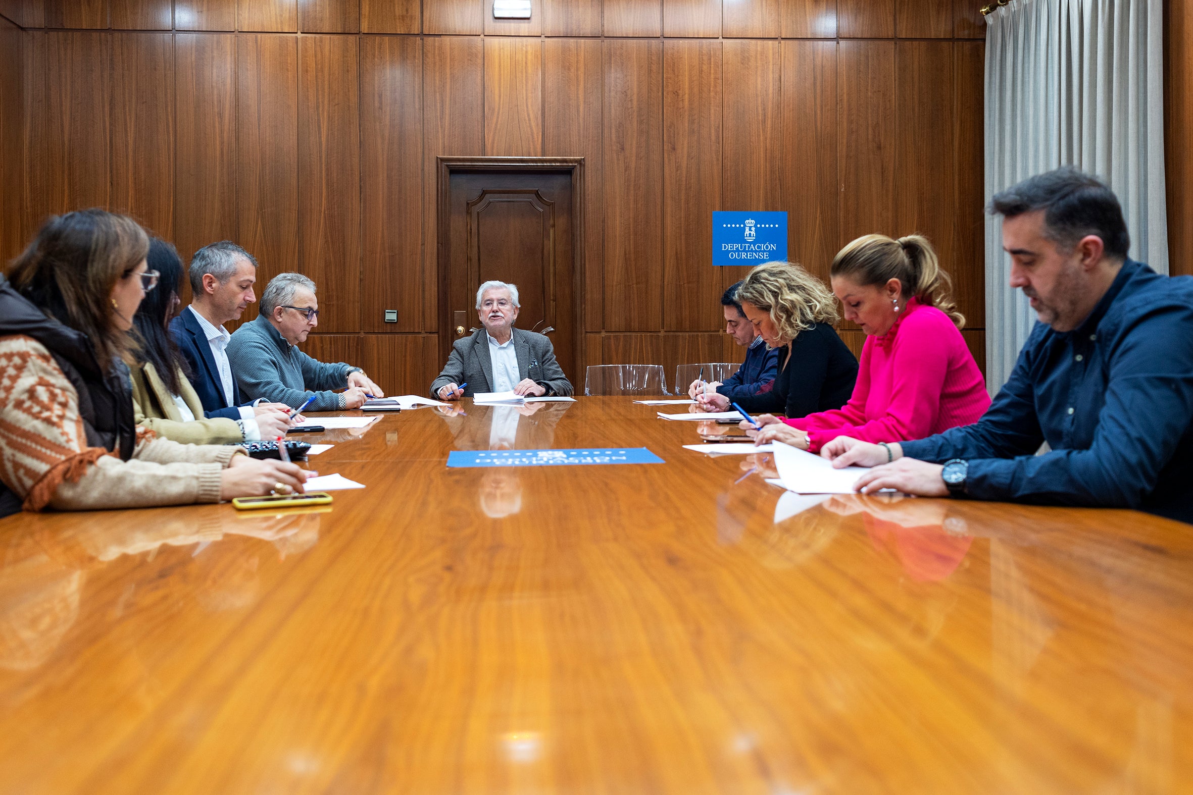 A deputación de Ourense concede axudas de cooperación os concellos A deputación de Ourense concede axudas de cooperación os concellos