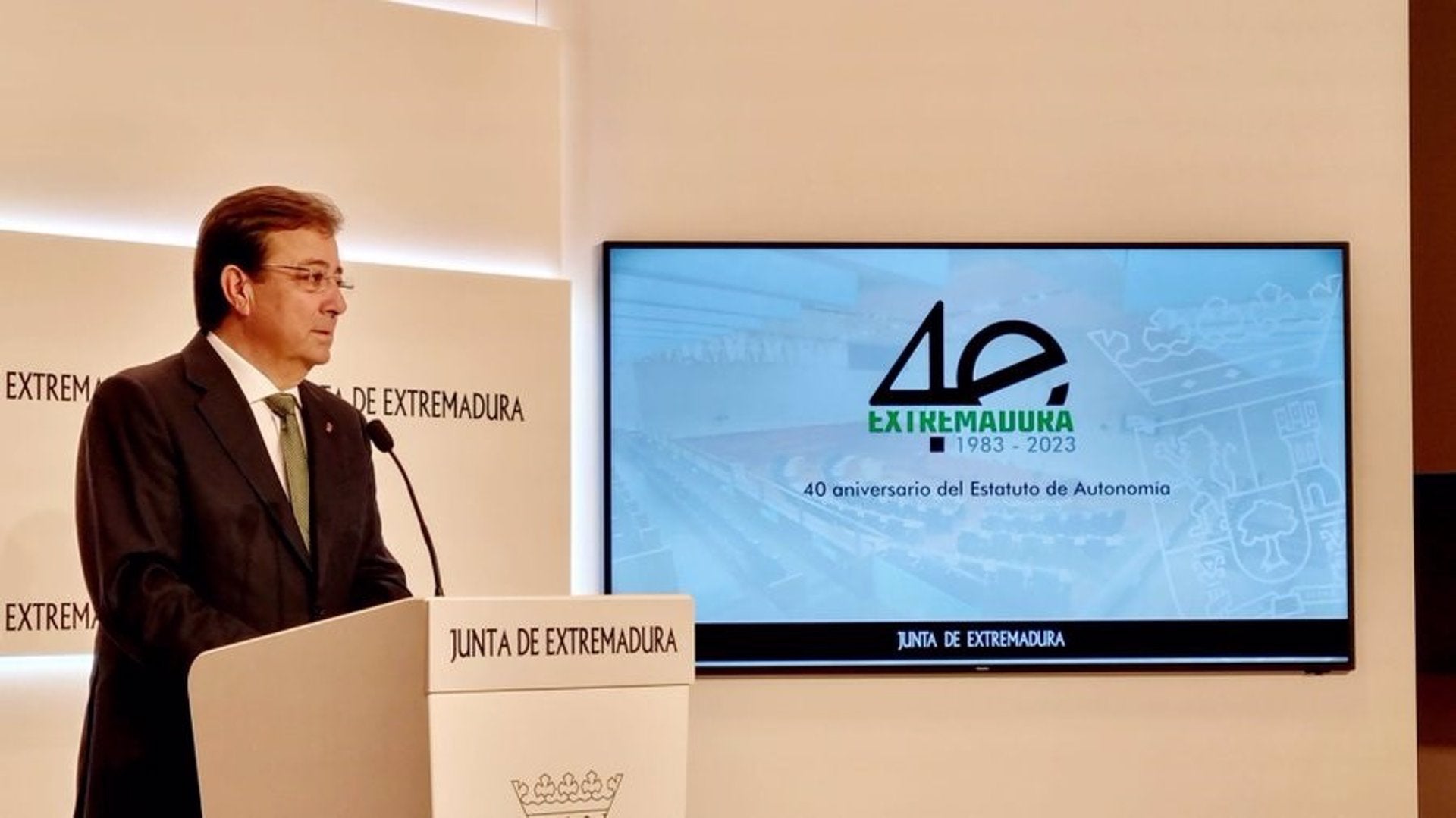 Vara considera que ayudaría" a "normalizar la situación" en el TC que los magistrados con el cargo caducado se apartaran Vara considera que ayudaría" a "normalizar la situación" en el TC que los magistrados con el cargo caducado se apartaran