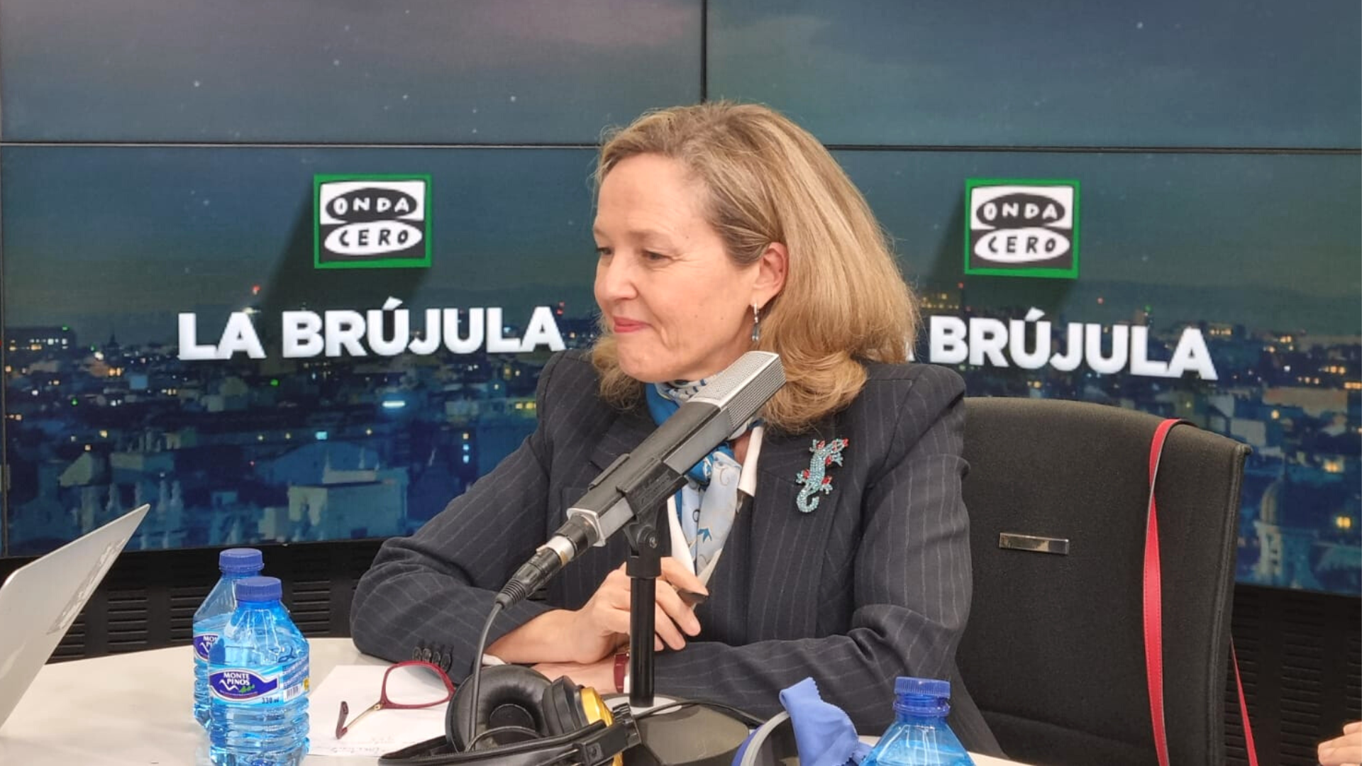 Calviño, sobre el Constitucional: "Quienes faltan al respeto a las instituciones son los que cumplen su mandato y se atrincheran" Calviño, sobre el Constitucional: "Quienes faltan al respeto a las instituciones son los que cumplen su mandato y se atrincheran"