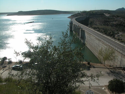 Las intensas lluvias de la última semana hacen aumentar la cuenca del Guadiana un 6,8%, y la del Tajo, un 14,5% Las intensas lluvias de la última semana hacen aumentar la cuenca del Guadiana un 6,8%, y la del Tajo, un 14,5%