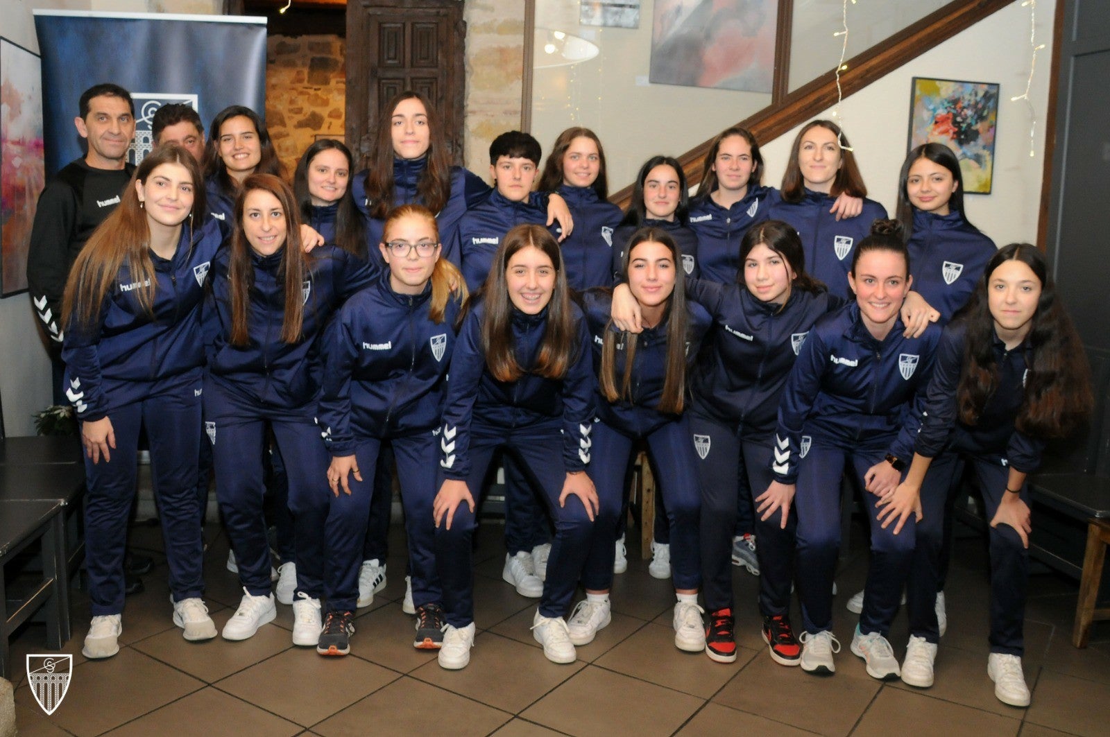La Segoviana presenta su equipo femenino La Segoviana presenta su equipo femenino
