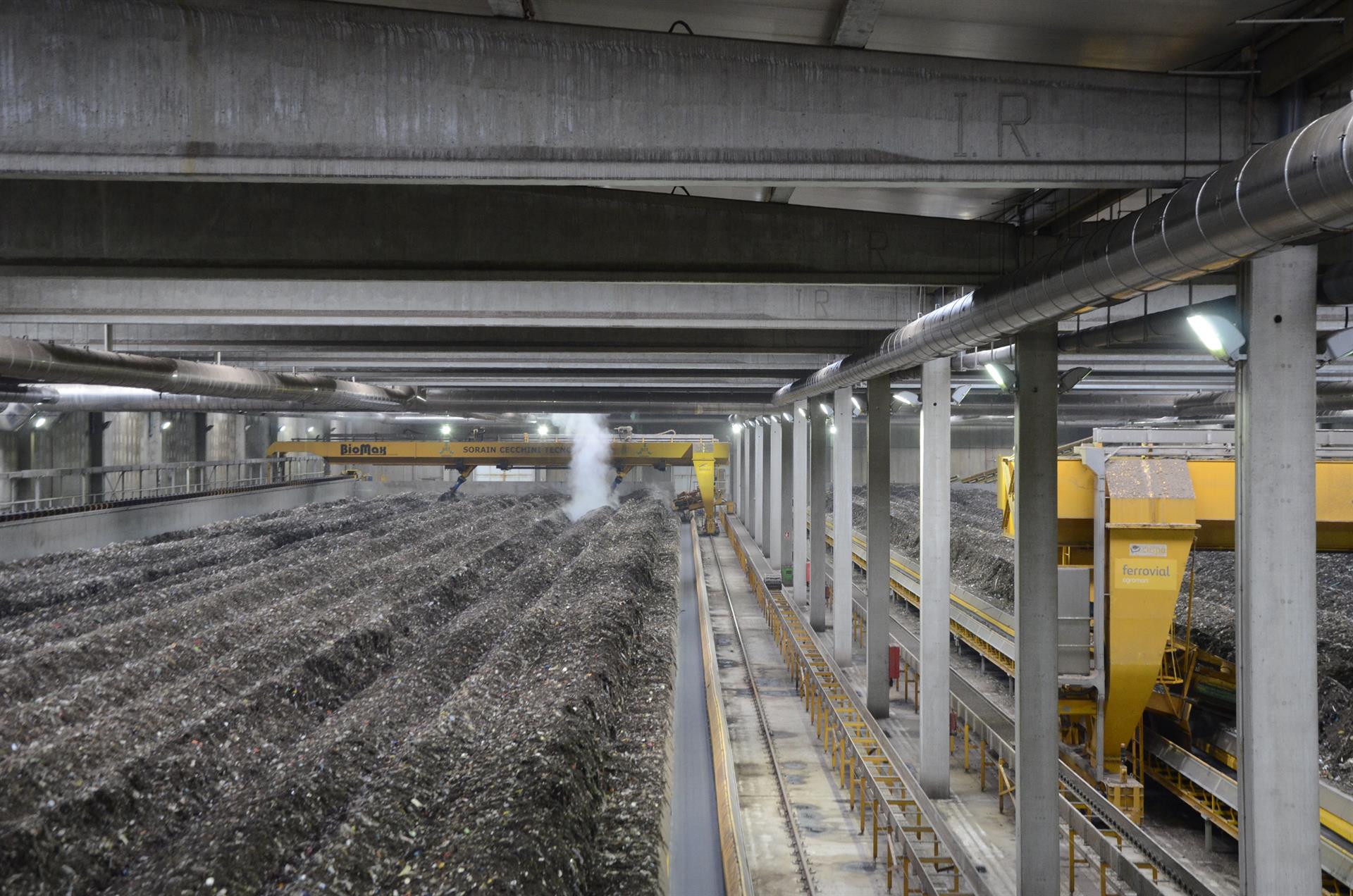 El vertedero de Toledo paraliza su actividad para buscar al segundo menor desaparecido en Madrid El vertedero de Toledo paraliza su actividad para buscar al segundo menor desaparecido en Madrid