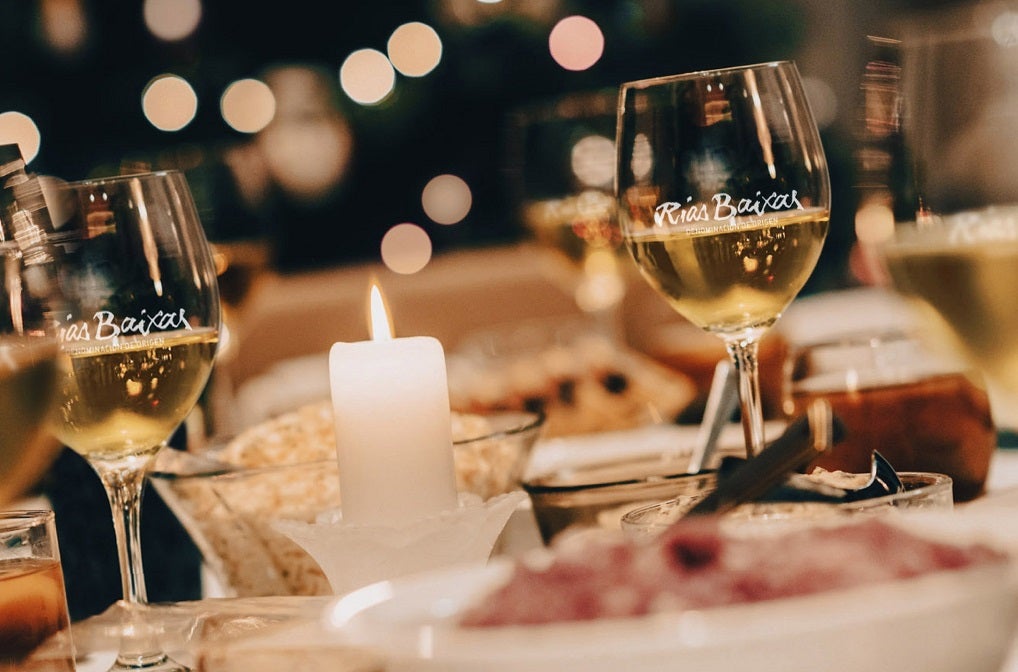 Viños espumosos, tintos e elaboracións especias da DO Rías Baixas para este Nadal Viños espumosos, tintos e elaboracións especias da DO Rías Baixas para este Nadal