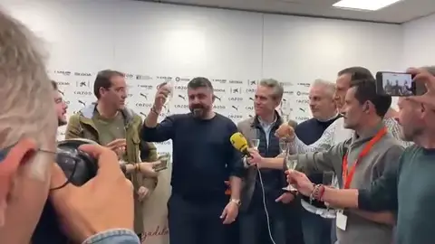 Gennaro Gattuso hace un brindis navideño muy valenciano Gennaro Gattuso hace un brindis navideño muy valenciano
