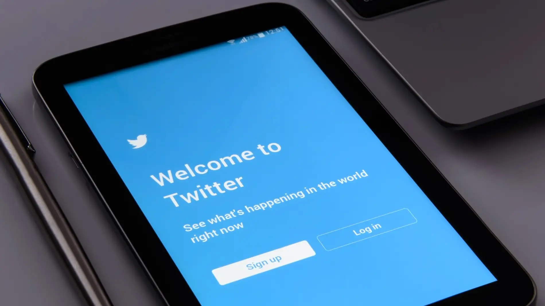 Twitter comienza a mostrar automáticamente el número de visitas que reciben los tuits