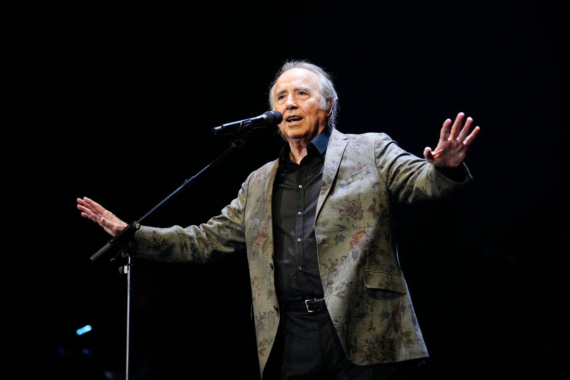 San Fernando reconoce a Joan Manuel Serrat con el Premio Cortes de la Real Isla de León San Fernando reconoce a Joan Manuel Serrat con el Premio Cortes de la Real Isla de León