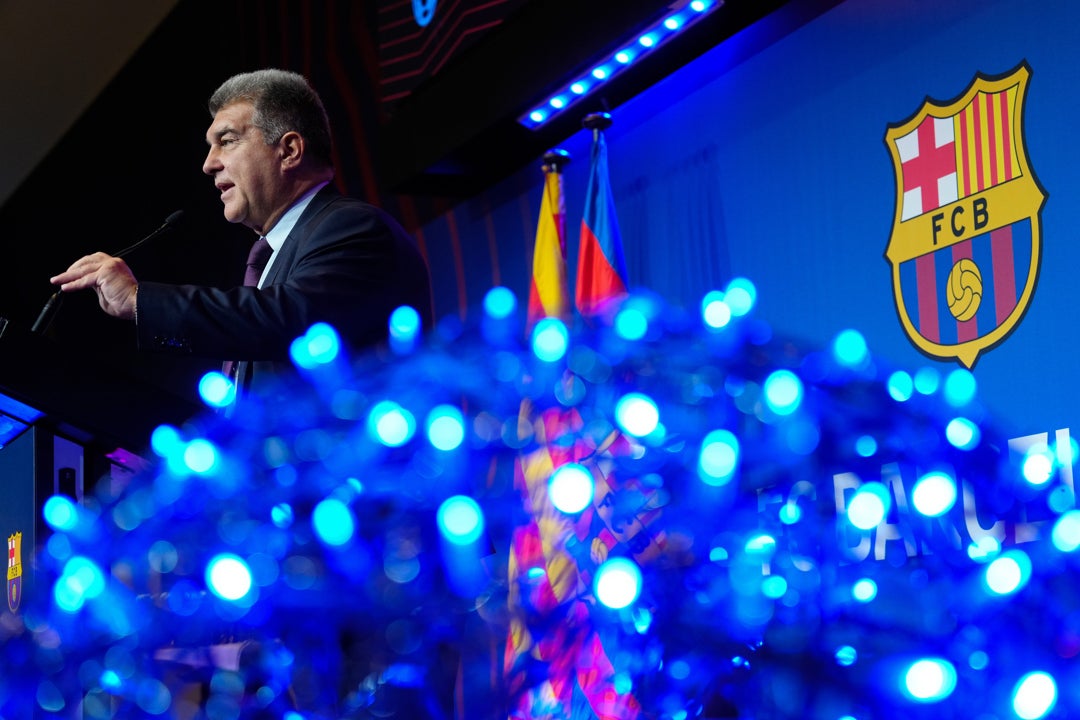 Laporta: "¿Messi? No podemos generar expectativas" Laporta: "¿Messi? No podemos generar expectativas"