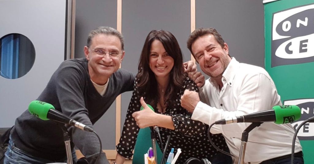 Rafa Pacheco y Pedro Amorós felicitan la Navidad a los oyentes de Más de uno Alicante con un programa 'inquietante y misterioso' Rafa Pacheco y Pedro Amorós felicitan la Navidad a los oyentes de Más de uno Alicante con un programa 'inquietante y misterioso'