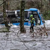 El autobús siniestrado en el río Lérez de Pontevedra. El autobús siniestrado en el río Lérez de Pontevedra.