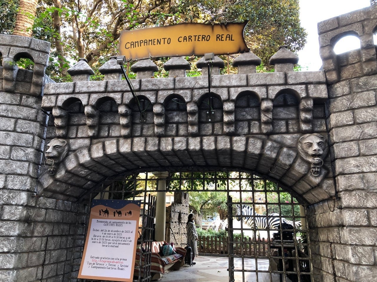 Los Carteros Reales instalan su campamento en la plaza de Gabriel Miró de Alicante Los Carteros Reales instalan su campamento en la plaza de Gabriel Miró de Alicante