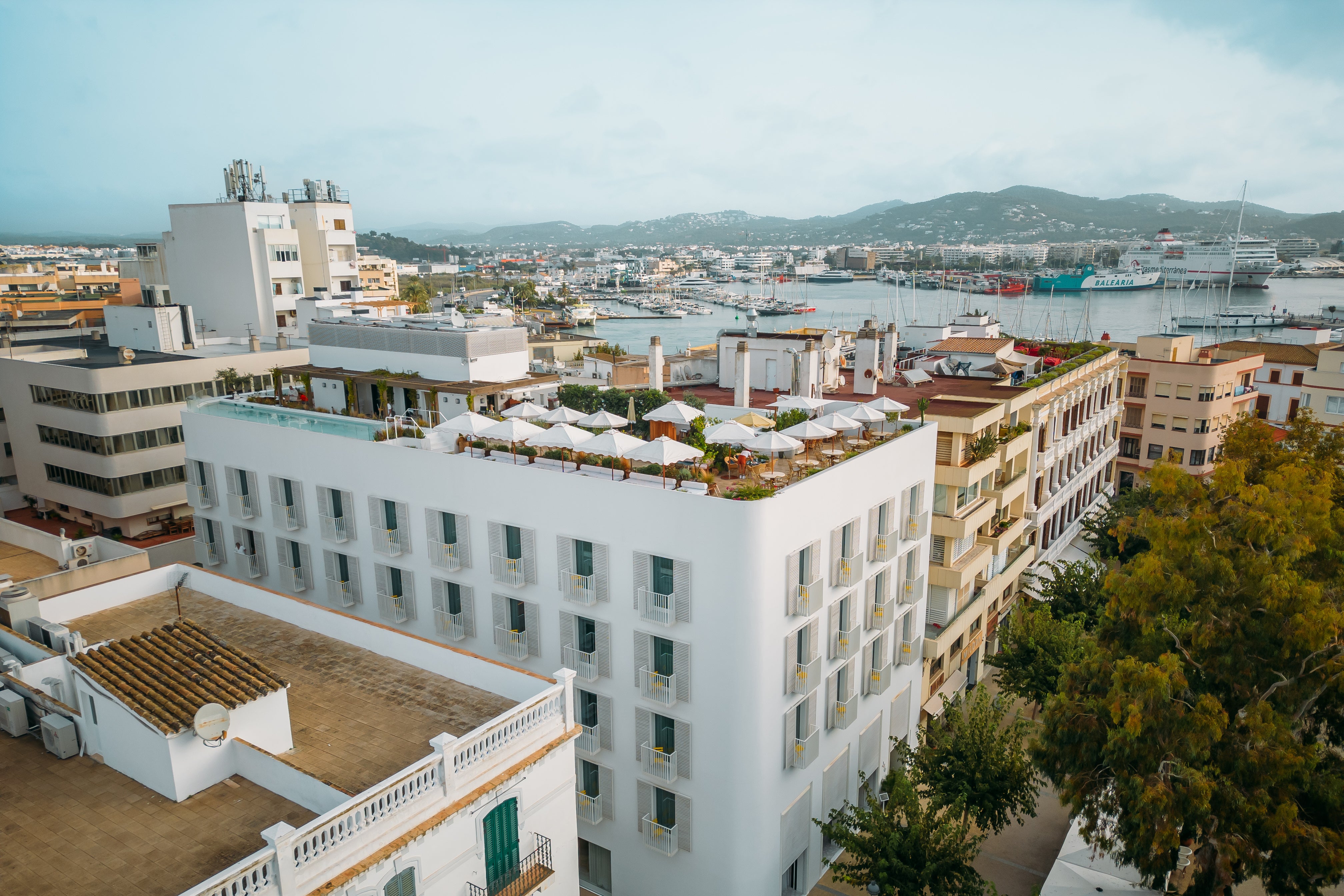 El restaurante Jara estrena su Sunday roast, una experiencia gastronómica para visitar la isla de Ibiza El restaurante Jara estrena su Sunday roast, una experiencia gastronómica para visitar la isla de Ibiza