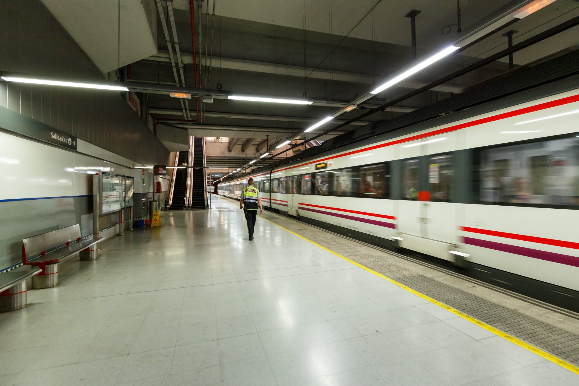Solventan la avería en Cercanías que ha provocado importantes retrasos en varias líneas de trenes Solventan la avería en Cercanías que ha provocado importantes retrasos en varias líneas de trenes