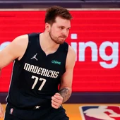Luka Doncic hace historia en la NBA Luka Doncic hace historia en la NBA