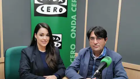 Jose Vicente Andreu de ASAJA con Isabel Egido Más de Uno Alicante con Jose Vicente Andreu