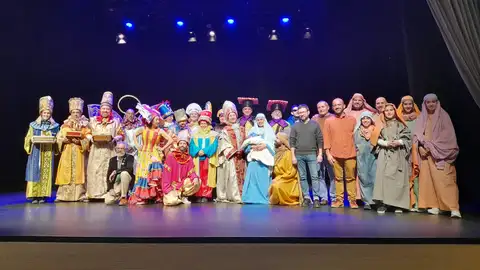 El reparto de la obra 'L'Adoració dels Tres Reis d'Orient' ensaya en el Teatre Xesc Forteza de Palma El reparto de la obra 'L'Adoració dels Tres Reis d'Orient' ensaya en el Teatre Xesc Forteza de Palma