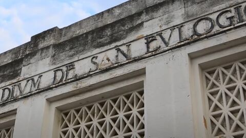 Fachada del estadio San Eulogio