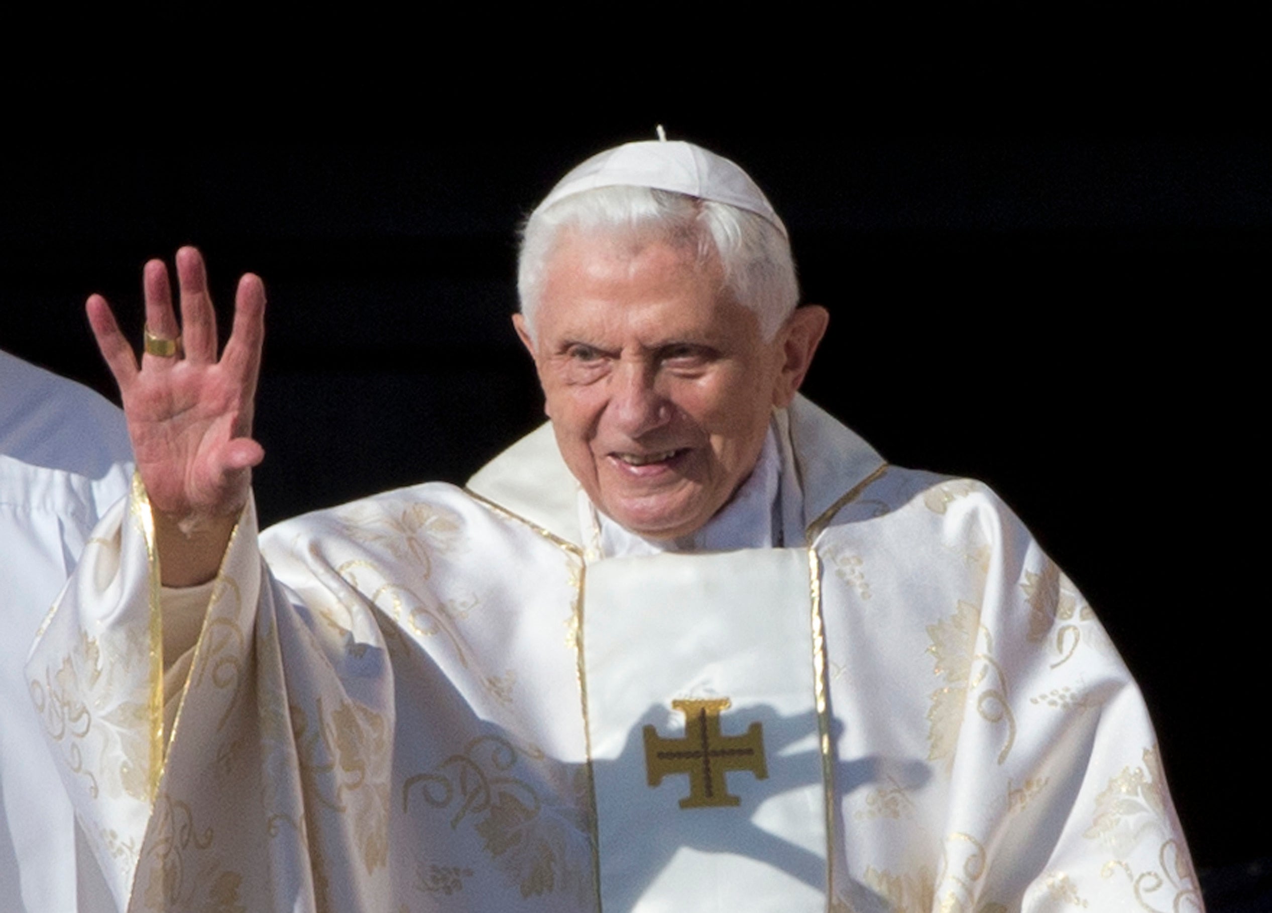 La Iglesia llora la muerte de Benedicto XVI y los políticos le recuerdan como un gran intelectual La Iglesia llora la muerte de Benedicto XVI y los políticos le recuerdan como un gran intelectual