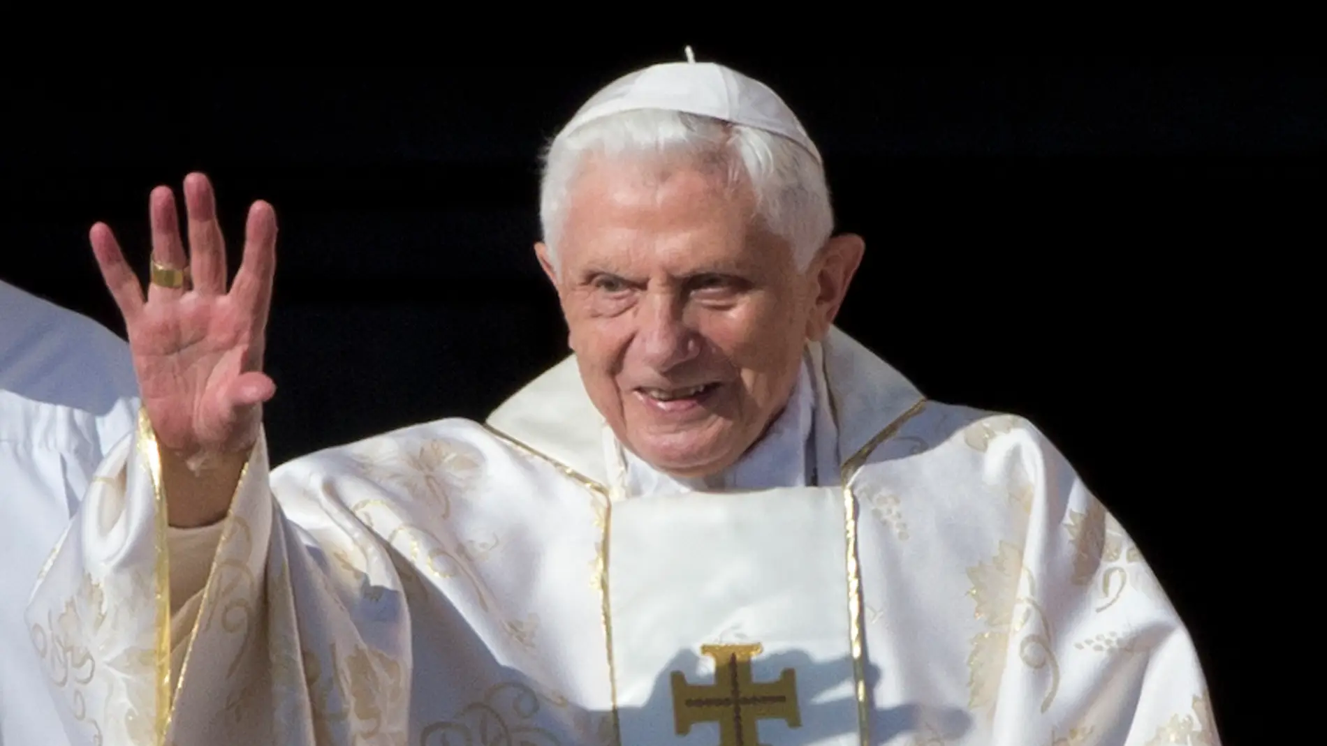 El papa Benedicto XVI en la beatificación de Pablo VI en 2014