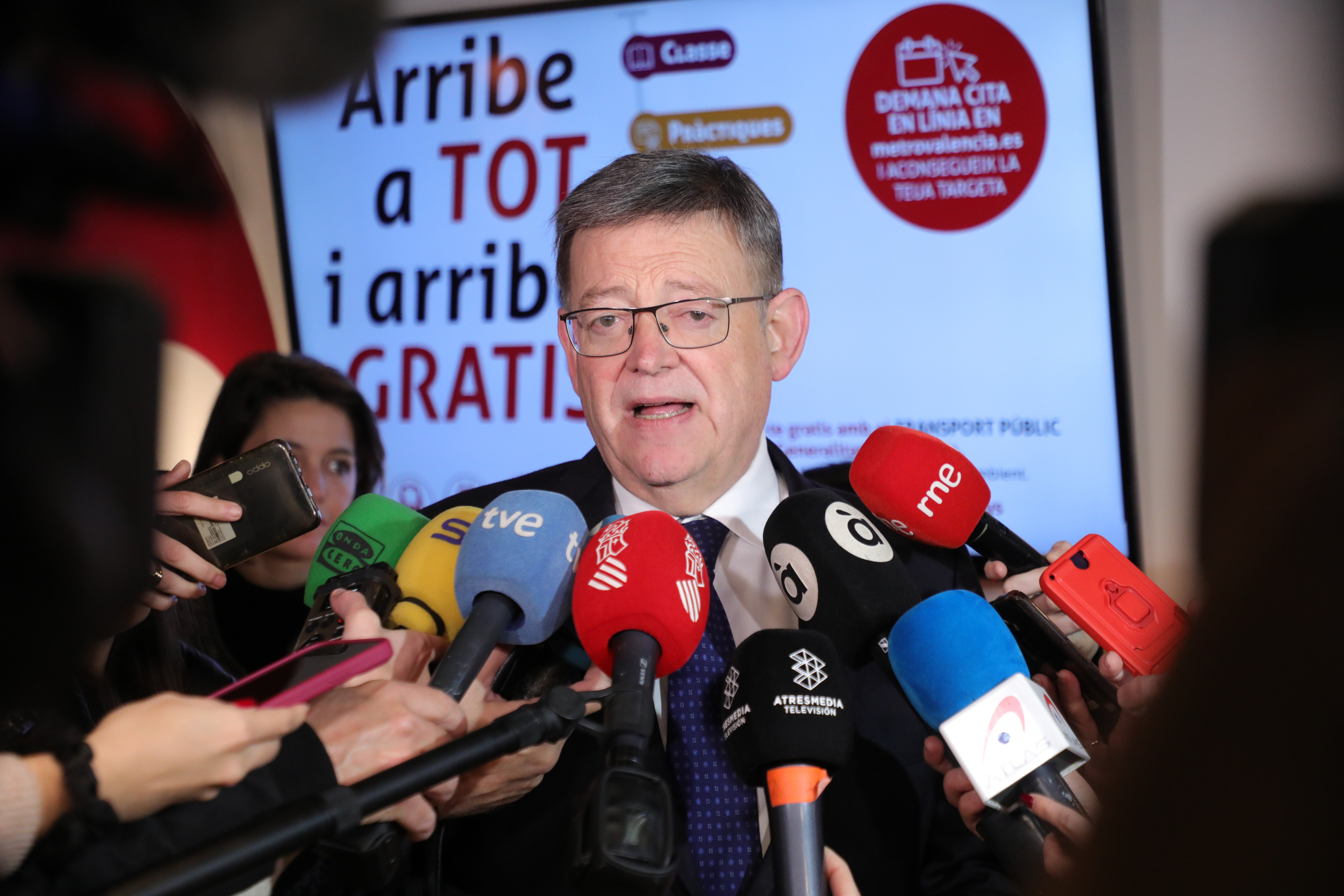 Ximo Puig, sobre las últimas informaciones del caso 'Azud': "Tener una reunión con un empresario no es símbolo de corrupción" Ximo Puig, sobre las últimas informaciones del caso 'Azud': "Tener una reunión con un empresario no es símbolo de corrupción"