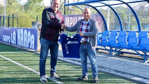 Manolo Sim&oacute;n, entrenador del Covadonga