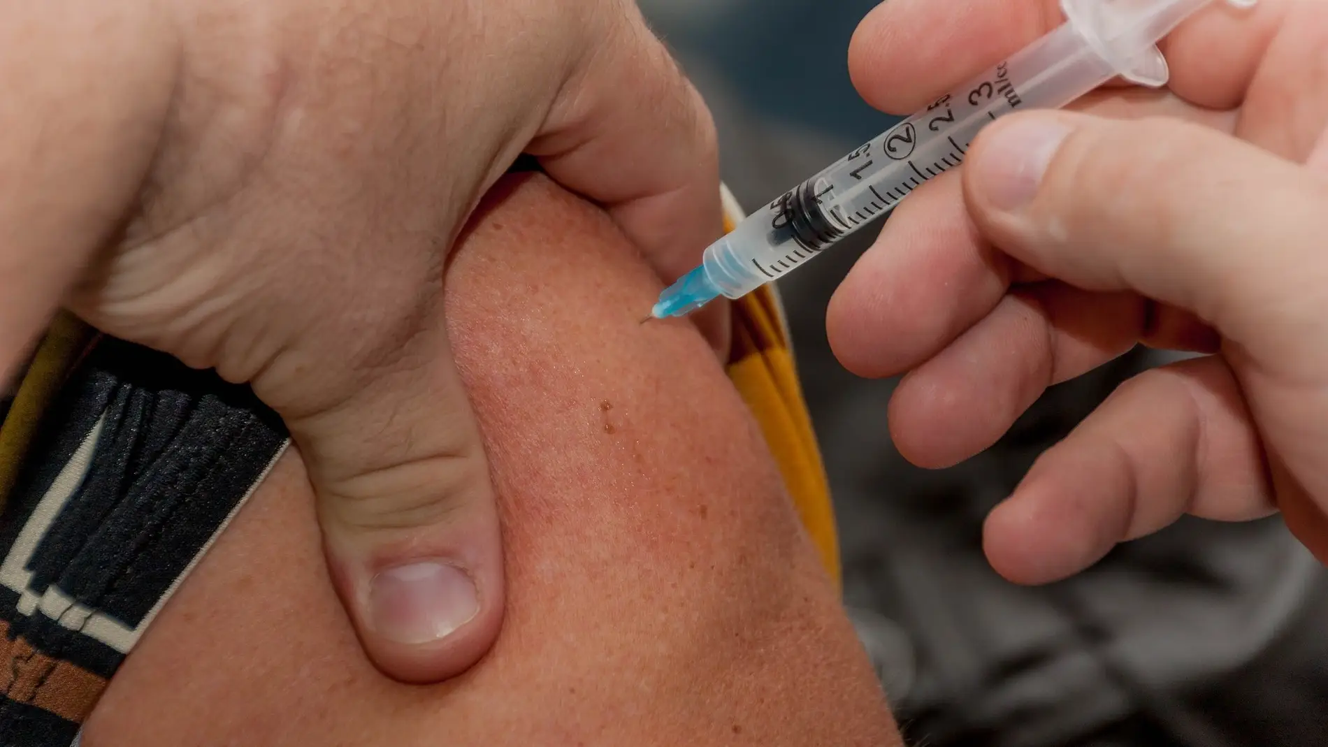 Los porcentajes de la cuarta dosis de la vacuna contra el COVID son muy bajos