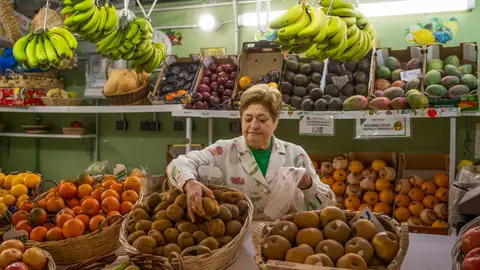 El IPC sigue su tendencia a la baja en el mes de diciembre y se sitúa en el 5,8 % El IPC sigue su tendencia a la baja en el mes de diciembre y se sitúa en el 5,8 %