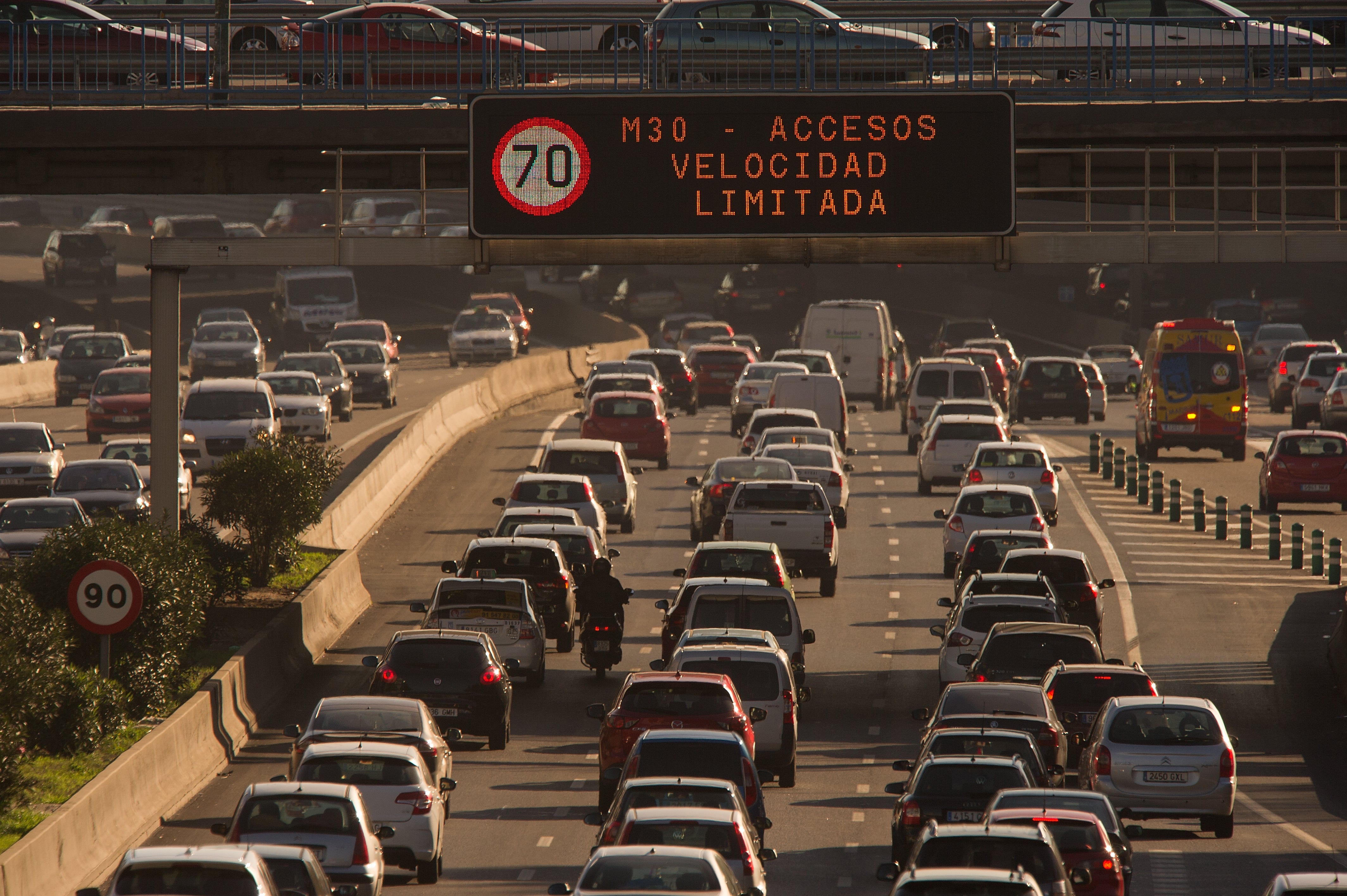 El Ayuntamiento de Madrid avisa: los coches que ya no podrán circular por la M30 El Ayuntamiento de Madrid avisa: los coches que ya no podrán circular por la M30