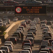 Vehículos circulando por la M-30 de Madrid