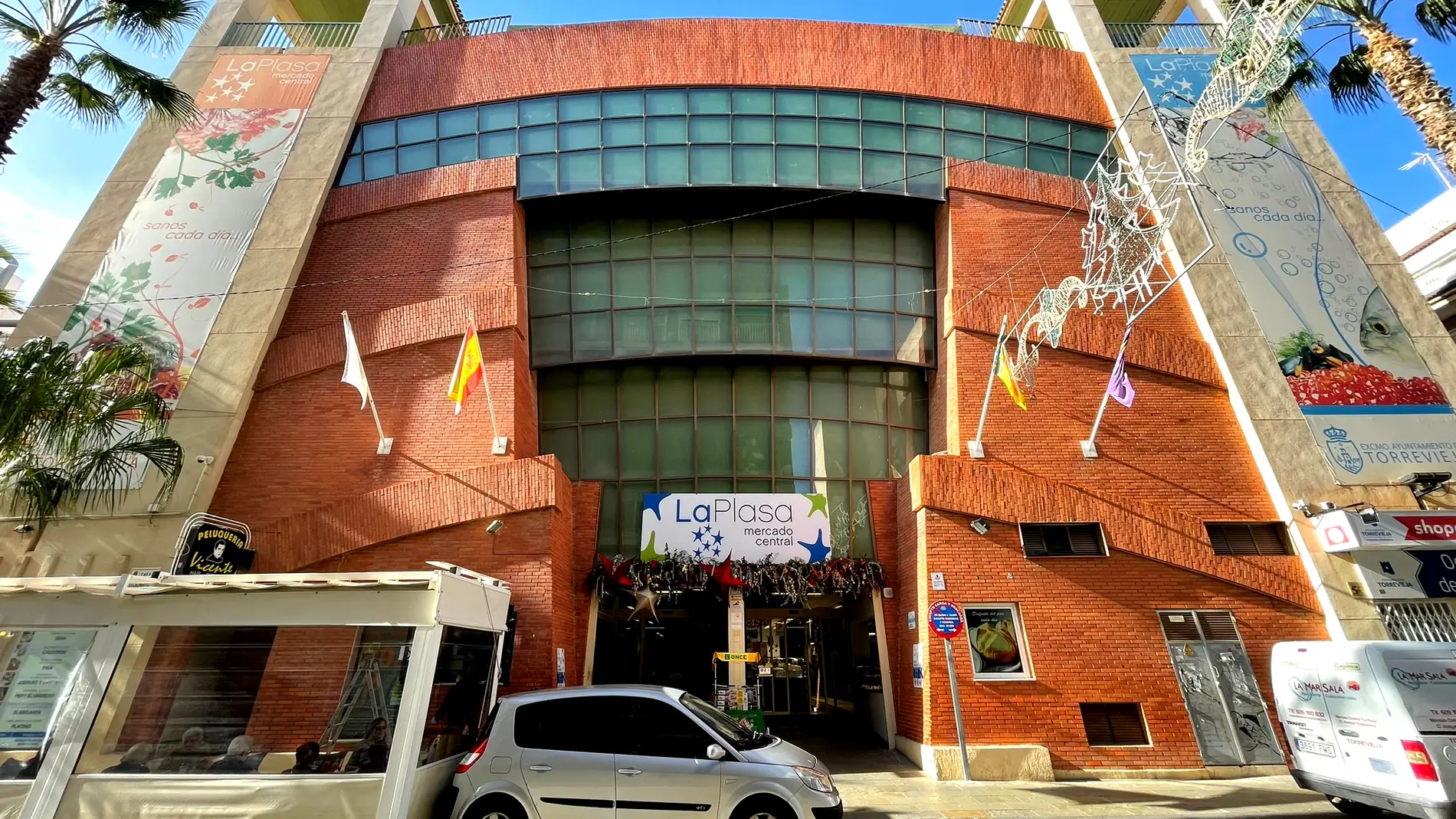 El Ayuntamiento de Torrevieja adquiere la Plasa que será un edificio moderno para todos los ciudadanos 