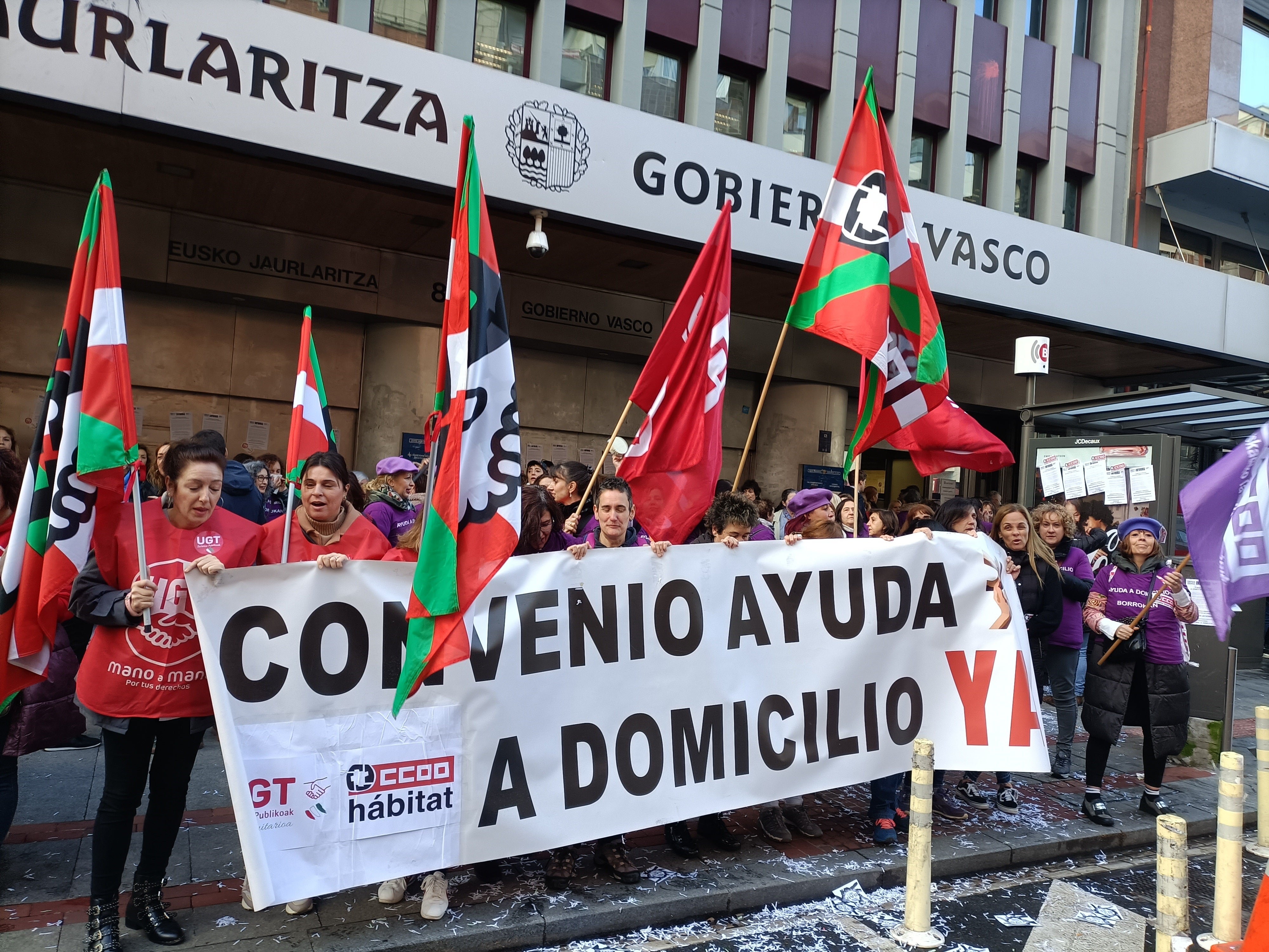 Las 1.250 auxiliares de ayuda a domicilio de Bizkaia comienzan cuatro días de huelga Las 1.250 auxiliares de ayuda a domicilio de Bizkaia comienzan cuatro días de huelga