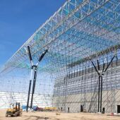 Nuevo hangar del aeropuerto de Teruel, que estará finalizado en primavera