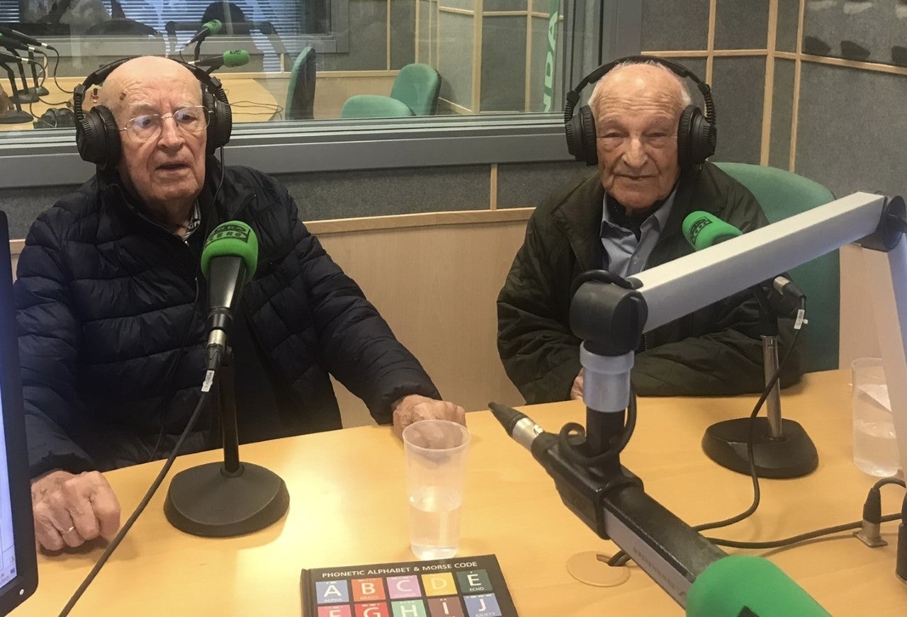 Concursos internacionales de código morse: la historia de dos militares conquenses retirados Concursos internacionales de código morse: la historia de dos militares conquenses retirados