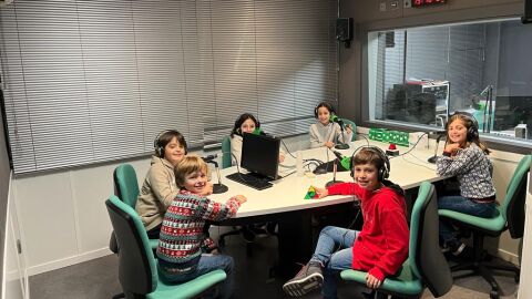 Los ni&ntilde;os aguardan con ganas la llegada de los Reyes Magos.