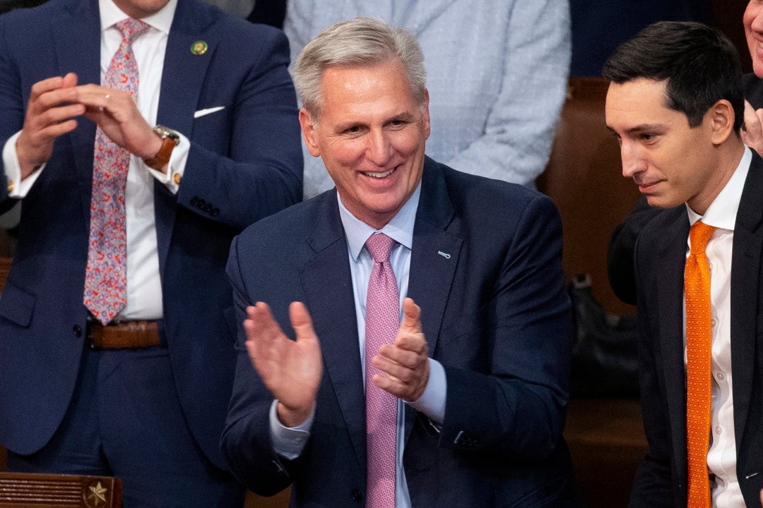 Kevin McCarthy es por fin elegido presidente de la Cámara de Representantes tras 15 votaciones Kevin McCarthy es por fin elegido presidente de la Cámara de Representantes tras 15 votaciones