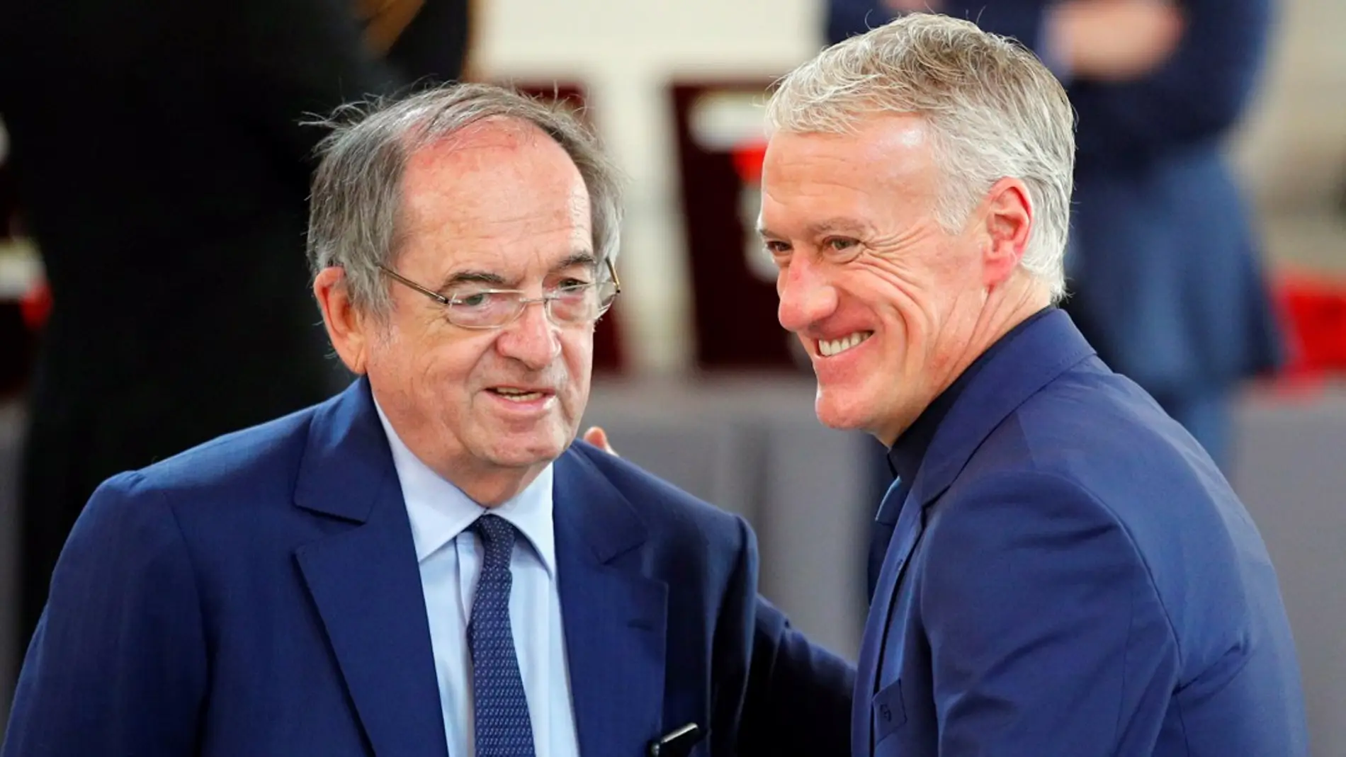 El presidente de la federación francesa pide disculpas a Zidane