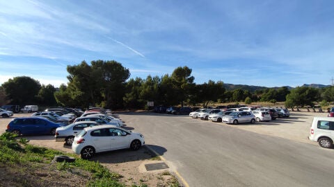 Nueva zona de aparcamiento situada junto al Instituto Clot del Moro de Sagunto