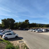 Nueva zona de aparcamiento situada junto al Instituto Clot del Moro de Sagunto Nueva zona de aparcamiento situada junto al Instituto Clot del Moro de Sagunto