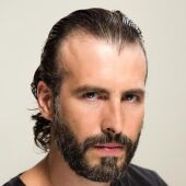 Juan Gamba. (Narrador)