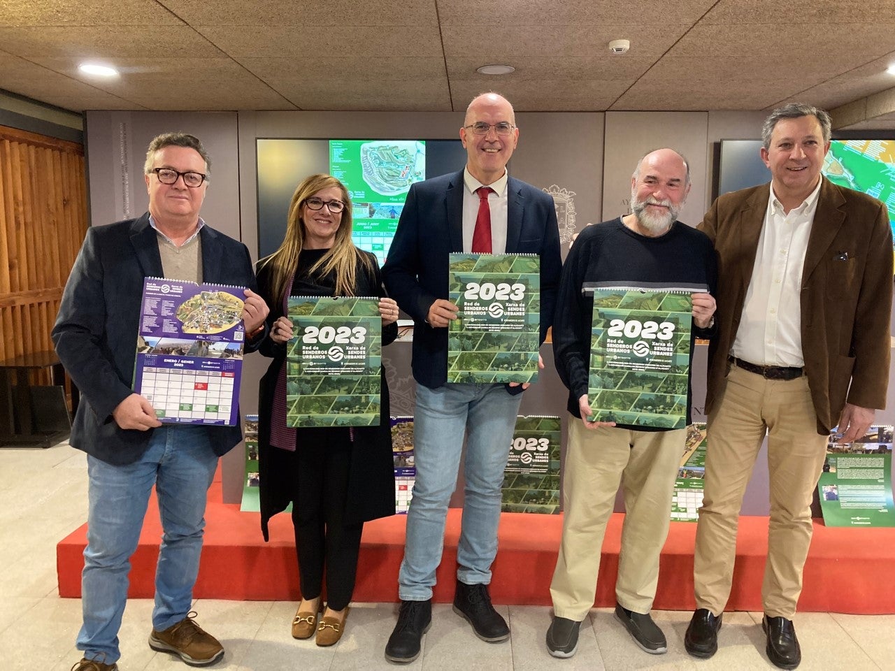 La Red de Senderos Urbanos cumple diez años con 12 rutas y 50 kilómetros de recorrido por Alicante La Red de Senderos Urbanos cumple diez años con 12 rutas y 50 kilómetros de recorrido por Alicante