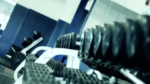 Imagen de archivo de unas mancuernas de gimnasio Imagen de archivo de unas mancuernas de gimnasio