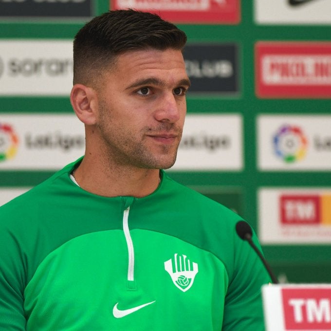 "Estoy aquí porque esto es un desafío, quiero ayudar a revertir la situación y lograr la permanencia" "Estoy aquí porque esto es un desafío, quiero ayudar a revertir la situación y lograr la permanencia"