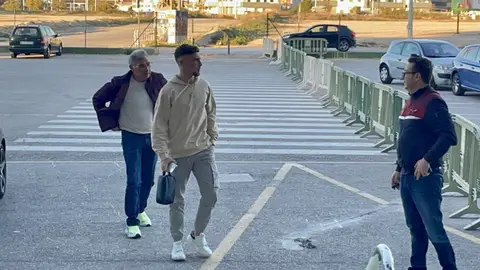 El defensa José Ángel Carmona ya está en Elche El defensa José Ángel Carmona ya está en Elche