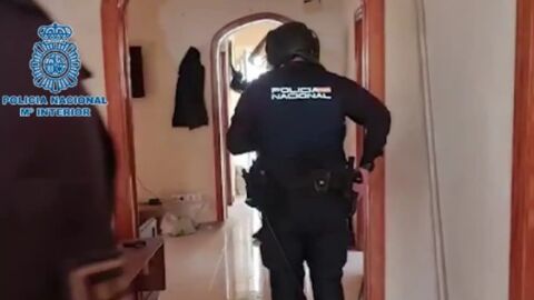 La policía desmantela una red de robo de coches que actuaba en la comarca y toda la provincia La policía desmantela una red de robo de coches que actuaba en la comarca y toda la provincia