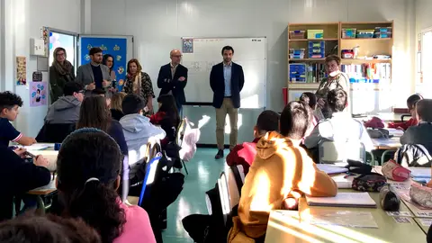 Abrió sus puertas el nuevo centro de aulas provisionales del colegio Inmaculada ceip